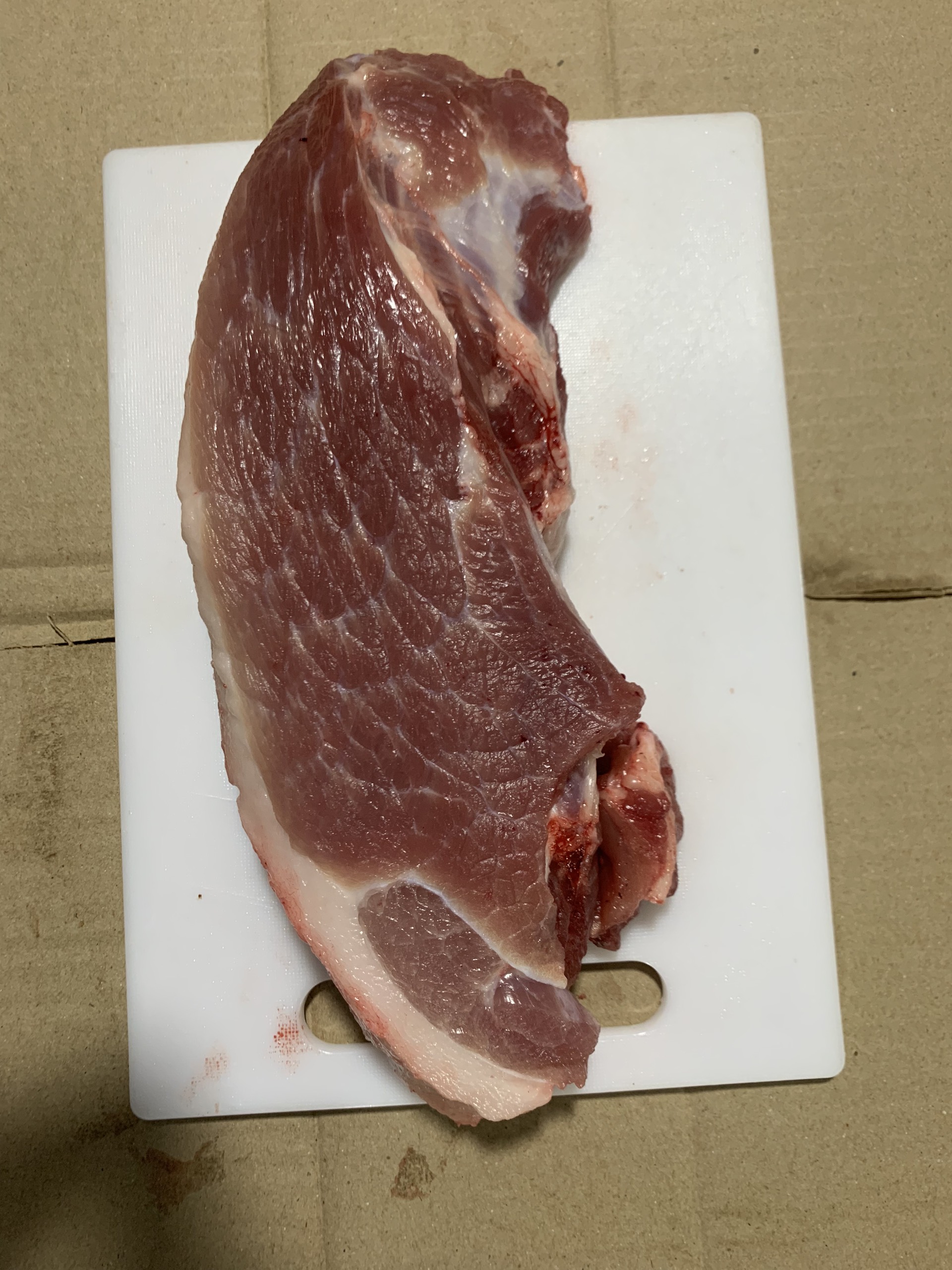 Thịt lợn sấn mông bỏ bì (TPHN33)